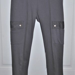 HUE grey pants